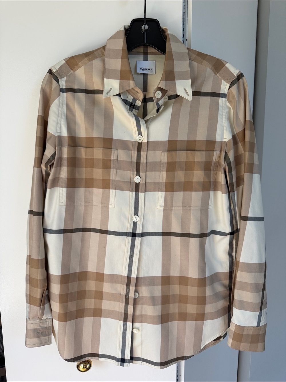 Burberry Tan and Cream Plaid Cotton Button-Down Shirt and shorts